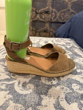 Steve Madden Brown Suede Espadrille Wedge Sandals